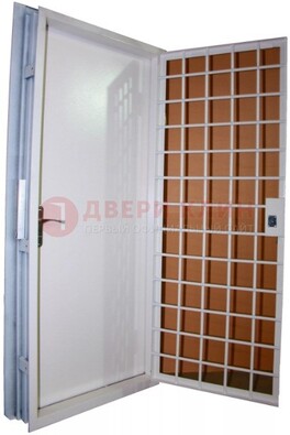 Белая стальная бронированная дверь с нитроэмалью ДБ-7 в Орле
