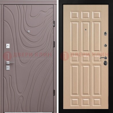 Светло-коричневая железная филенчатая дверь с рисунком МДФ ДМ-283 в Орле