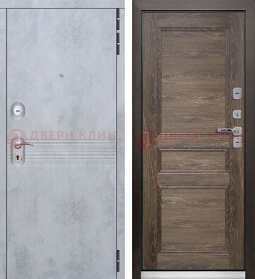Серая металлическая дверь с МДФ коричневого цвета ДМ-304 в Фрязино