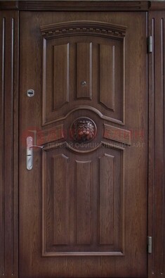 Темная железная дверь с массивом дуба с украшением ДМД-40 в Орле