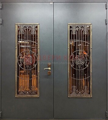 Входная металлическая парадная дверь со стеклом и ковкой ДПР-81 в Орле
