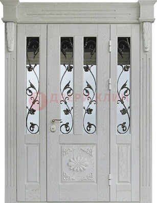 Входная парадная дверь со стеклом и ковкой в белом цвете ДПР-93 в Орле