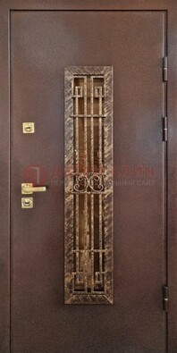 Металлическая дверь с порошковым напылением со стеклом и ковкой ДСК-110 в Химках