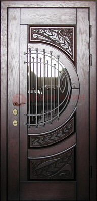 Одностворчатая входная дверь со стеклом и ковкой ДСК-21 в Орле