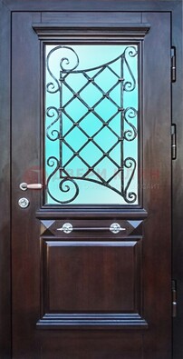 Коттеджная металлическая дверь со стеклом и ковкой ДСК-57 в Орле