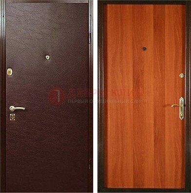 Коричневая металлическая дверь с винилискожей ДВ-20 в Орле