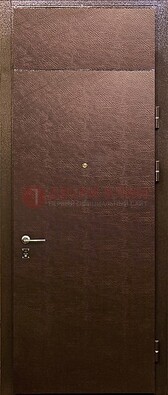 Коричневая стальная дверь с винилискожей ДВ-24 в Орле