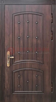 Коричневая уличная дверь с виноритом для дома ДВТ-235 в Орле